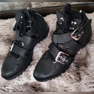 Dolce Vita Black Moto Boots with Buckle Detail Size:6.5